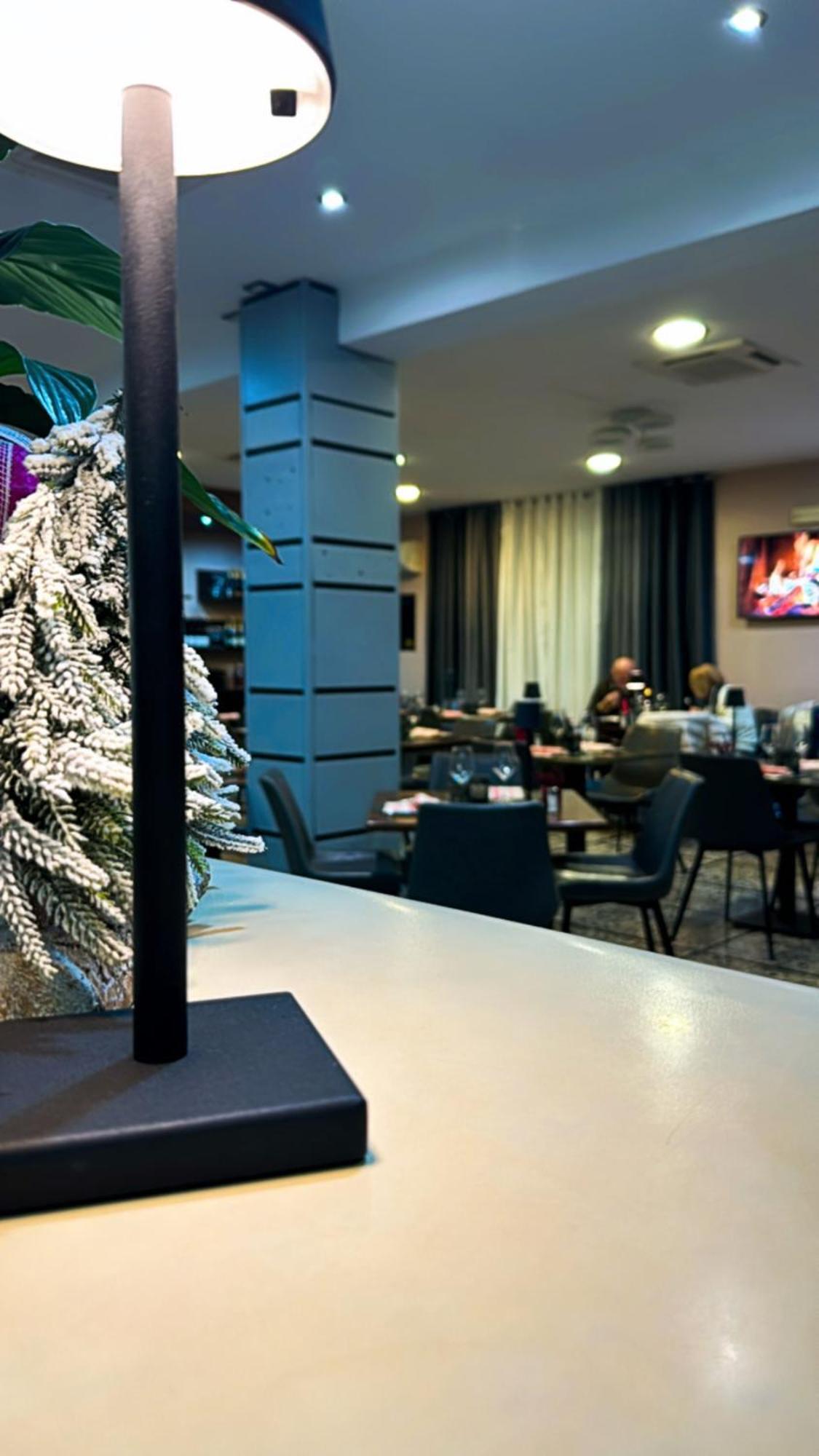 Hotel Le Nereidi Черво Екстериор снимка